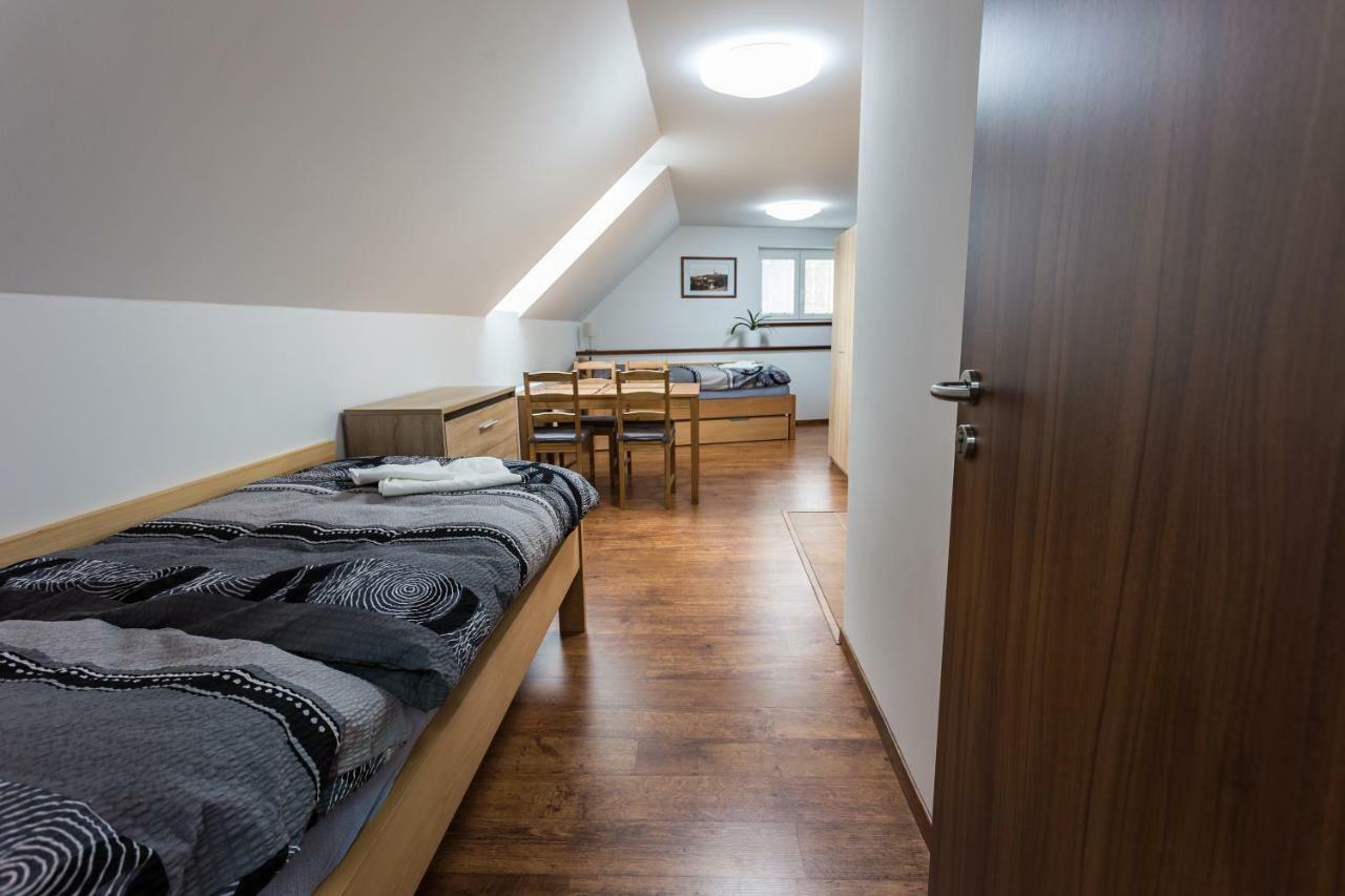 Attic Rooms Tábor Eksteriør bilde