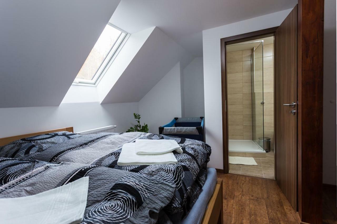 Attic Rooms Tábor Eksteriør bilde