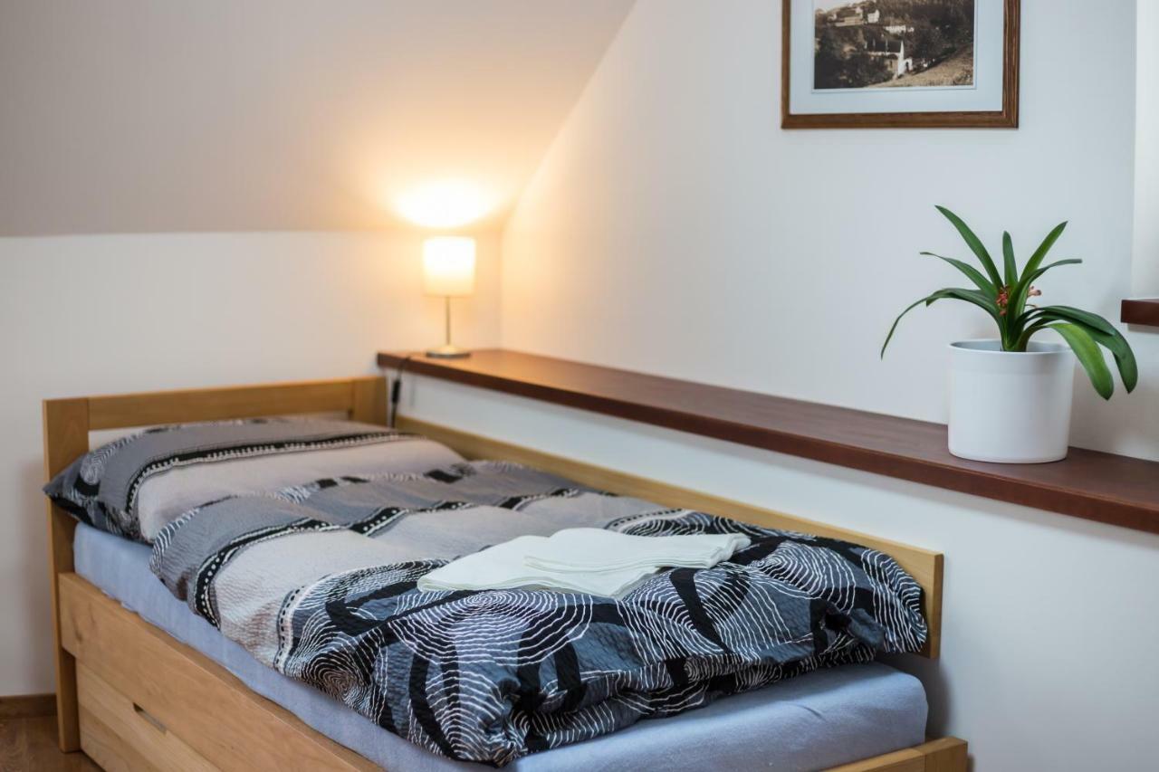 Attic Rooms Tábor Eksteriør bilde