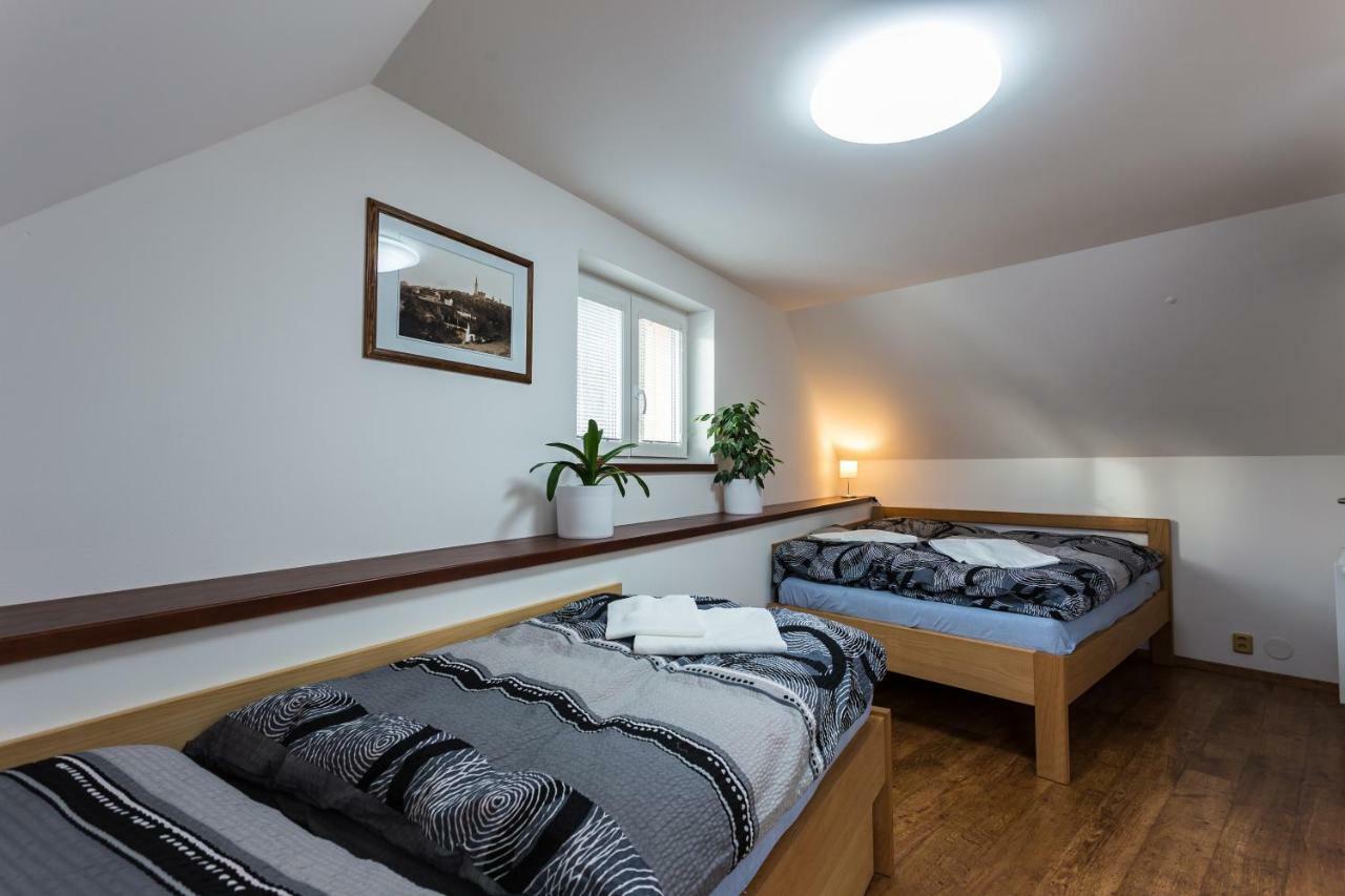 Attic Rooms Tábor Eksteriør bilde